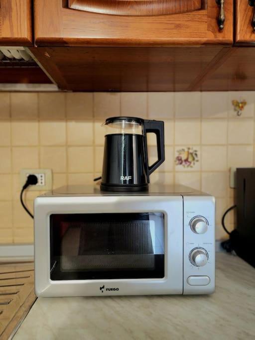 One Bd Flat Near Center With 24H Self Check In Apartment Tiranë Ngoại thất bức ảnh
