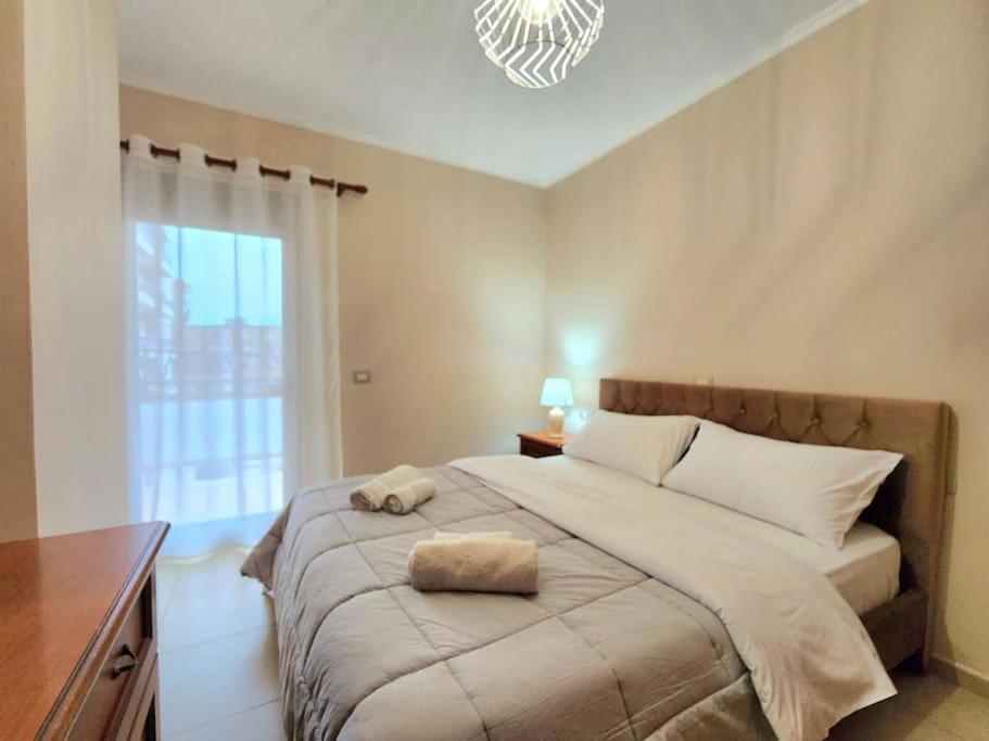 One Bd Flat Near Center With 24H Self Check In Apartment Tiranë Ngoại thất bức ảnh