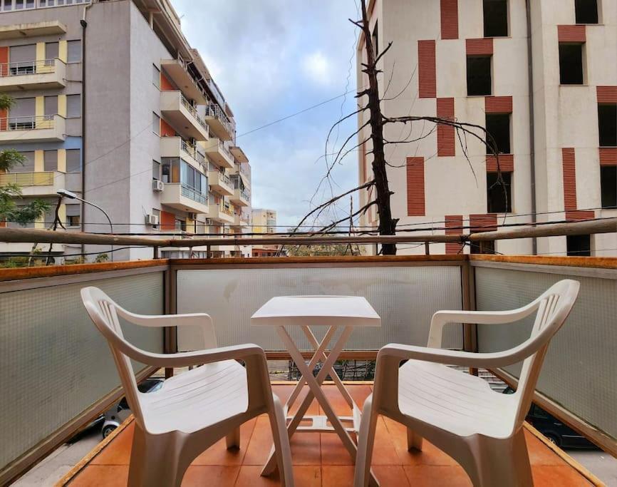 One Bd Flat Near Center With 24H Self Check In Apartment Tiranë Ngoại thất bức ảnh